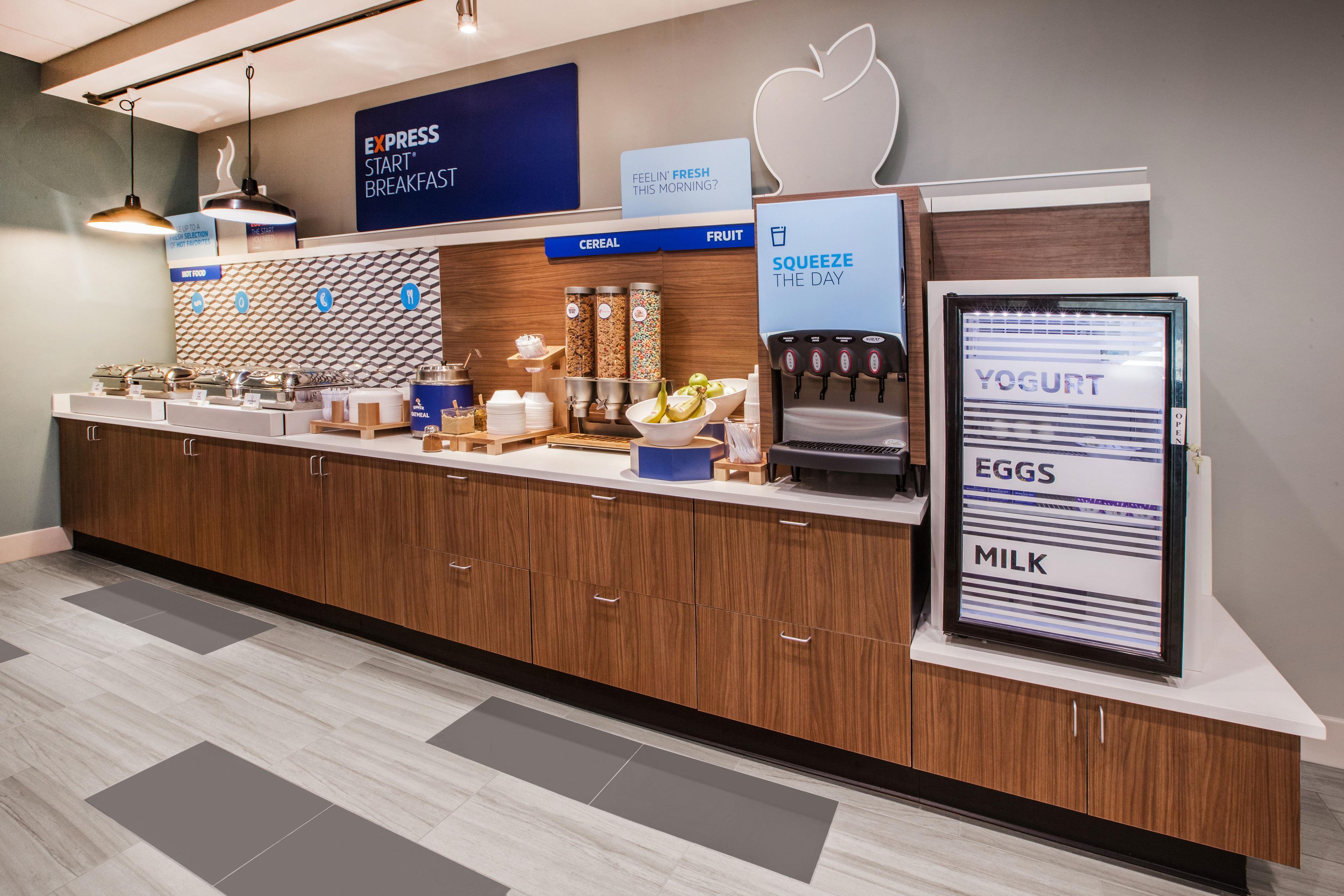 Holiday Inn Express & Suites Butler By Ihg Exteriör bild